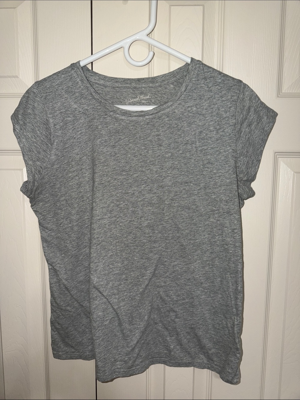 Universal Thread Heather Gray Short Sleeve Crew Tee